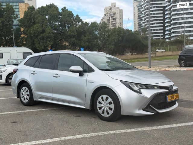 טויוטה קורולה