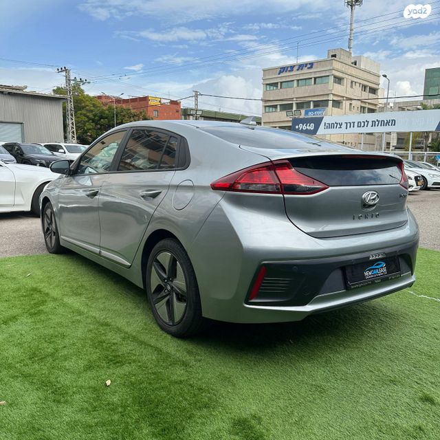 יונדאי איוניק