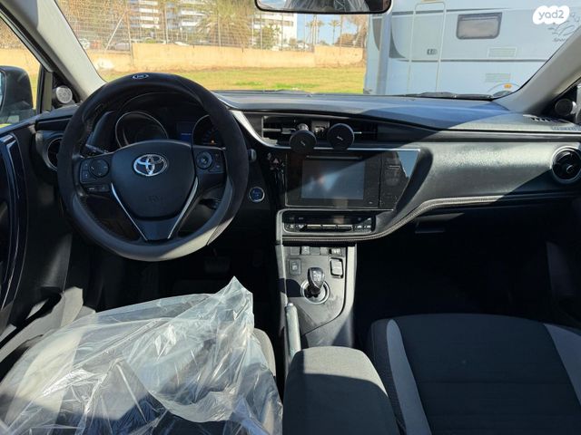 טויוטה אוריס