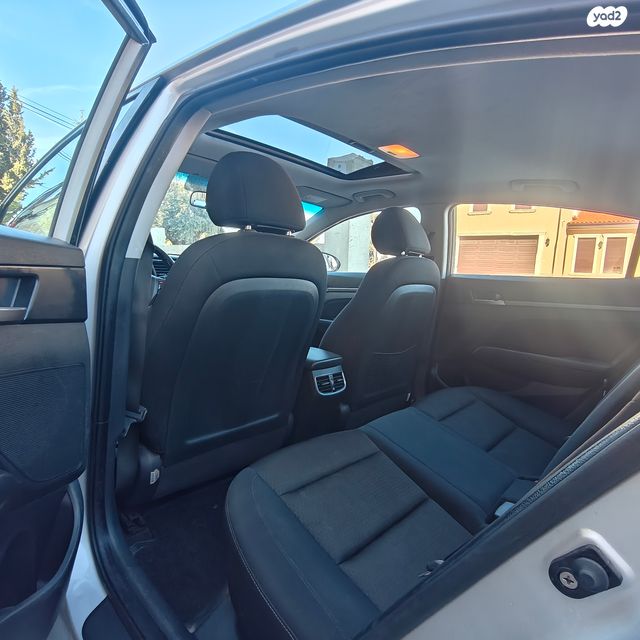 מודעת רכב יונדאי אלנטרה 1