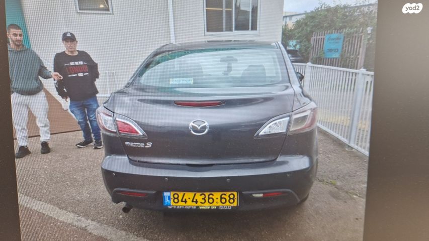 מודעת רכב מאזדה 3