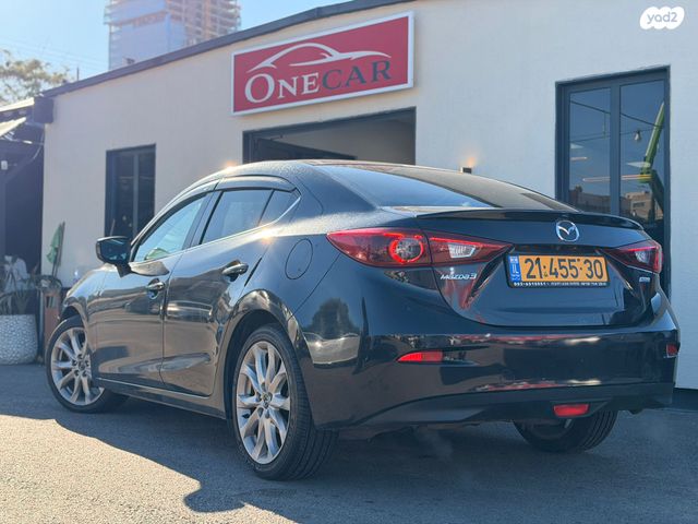 מאזדה 3