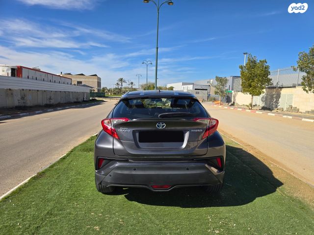 טויוטה C-HR