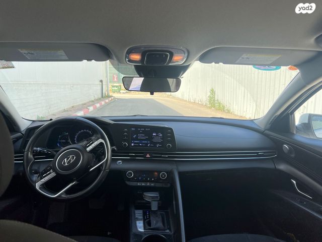 יונדאי אלנטרה