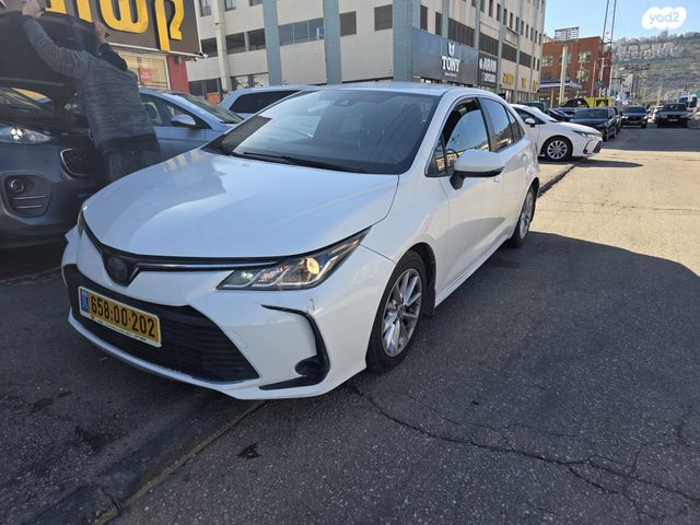 מודעת רכב טויוטה קורולה