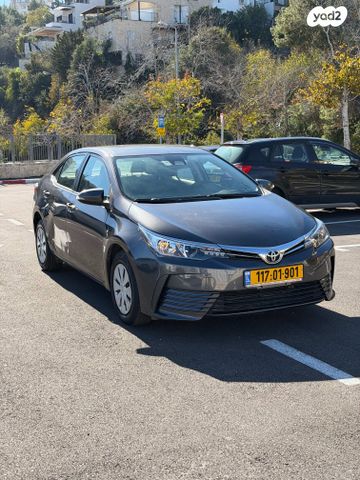 מודעת רכב טויוטה קורולה