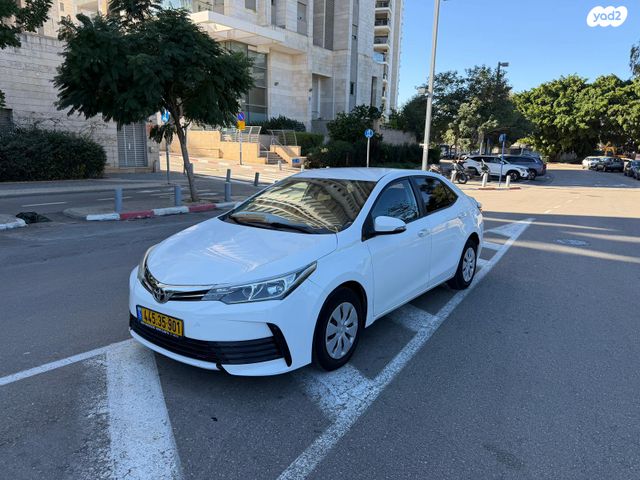 מודעת רכב טויוטה קורולה