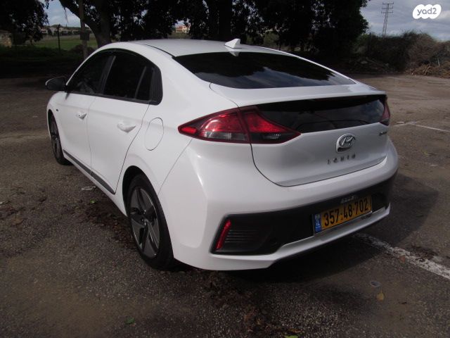 יונדאי איוניק