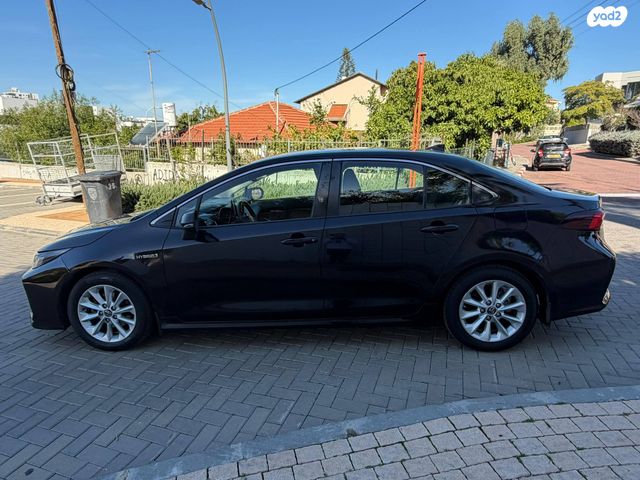 טויוטה קורולה