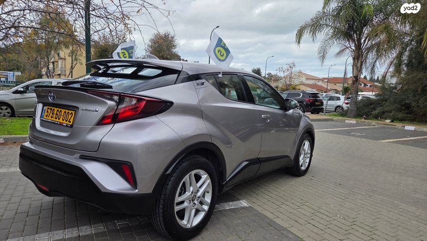 טויוטה C-HR