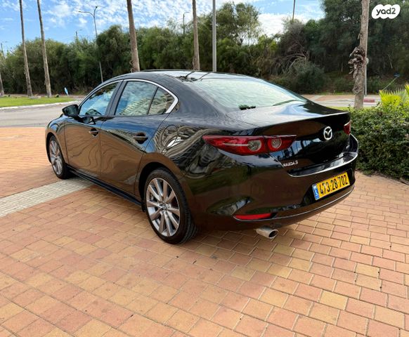 מאזדה 3