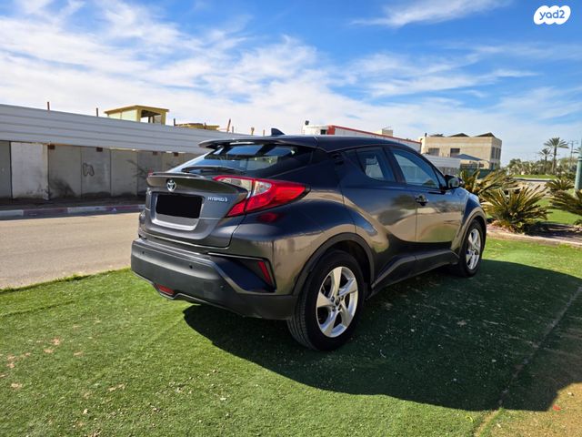 טויוטה C-HR