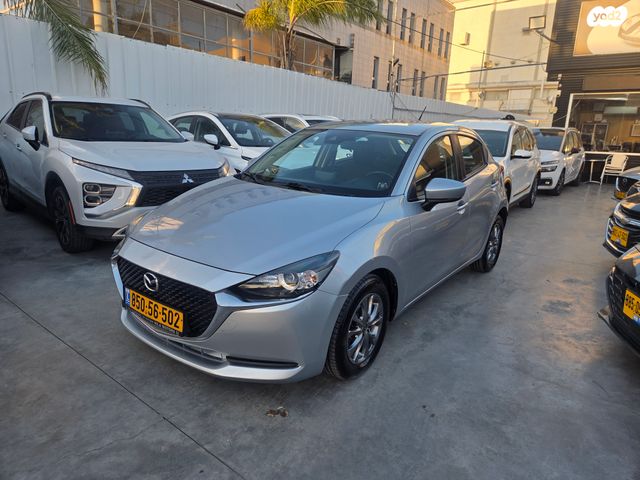 מודעת רכב מאזדה 2