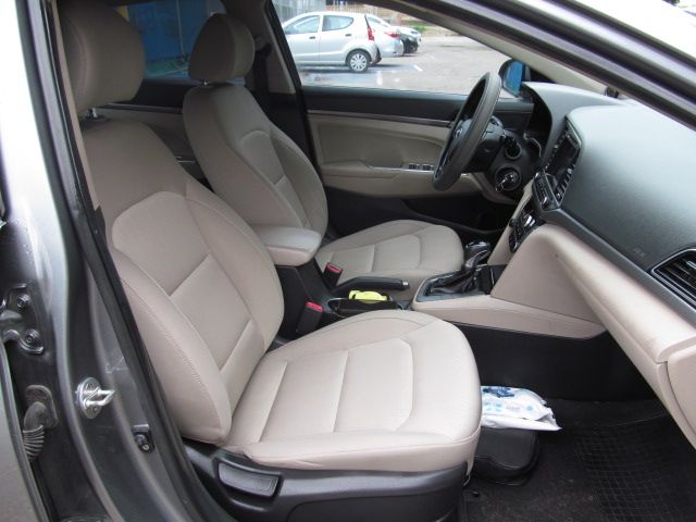 יונדאי אלנטרה