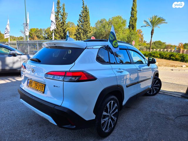 טויוטה קורולה קרוס