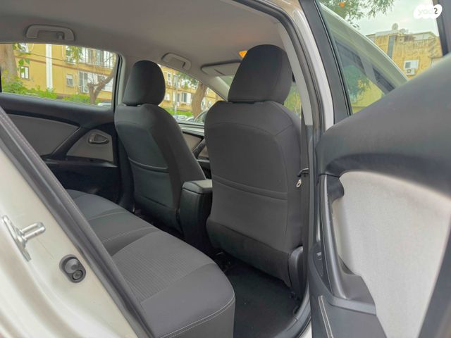 טויוטה אוונסיס