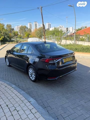 טויוטה קורולה