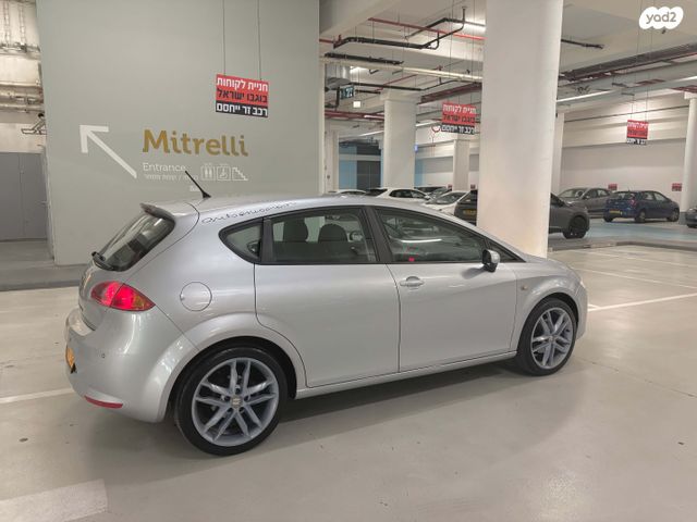 מודעת רכב סיאט לאון