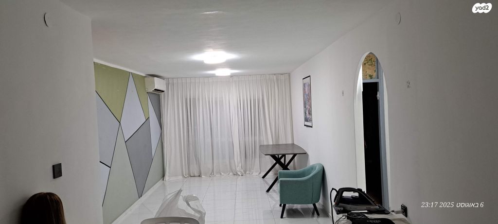 דירה, ההגנה 745, אלי כהן, ירוחם