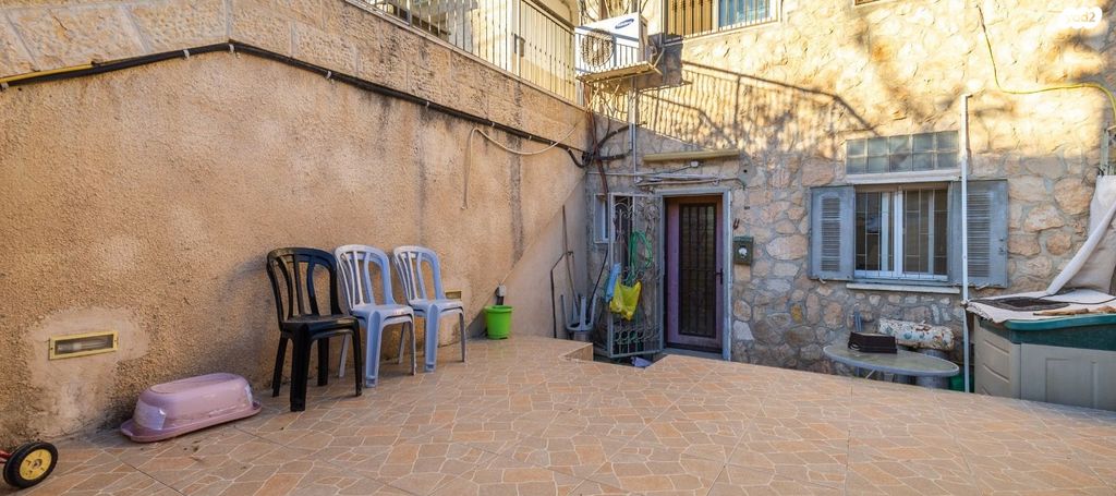 דירת גן, אורוגואי 46, קרית היובל, ירושלים