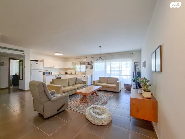 נחל אלכסנדר 11