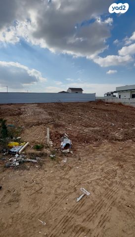 מגרשים, משה ויהודית רוזנר 1, המושבה הגרמנית, גדרה