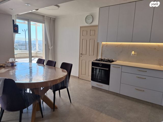 דירה, מבוא השמש 9, המכבים, גבעת זאב