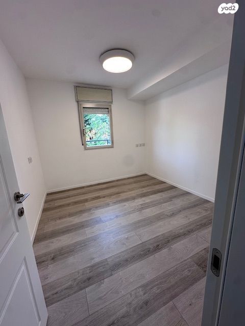 דירה, דרך הציונות 26, גבעת הסלעים, ראש העין