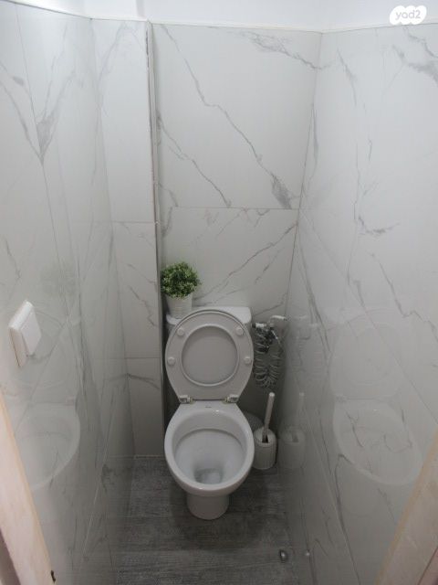 דירה, הפועל 8, לב העיר, בת ים