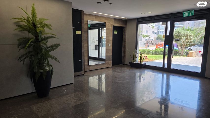 דירה, שדרות מונטיפיורי 17, ברנע, אשקלון