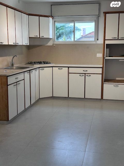 דירה, דרך הציונות 26, גבעת הסלעים, ראש העין