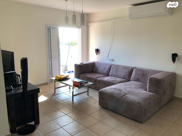 דירה, שדרות מנחם בגין 31, נווה דקלים, אשקלון