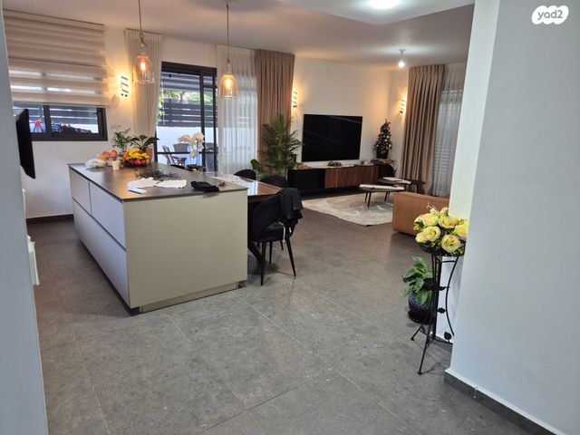 דו משפחתי, זמורה 1, כרמים, שוהם