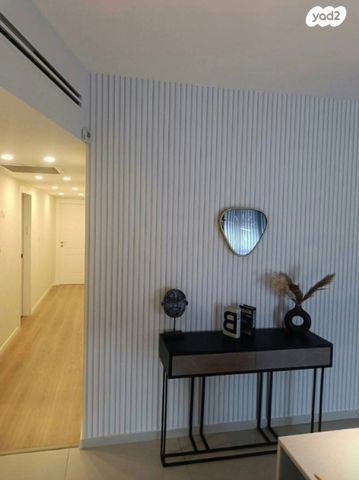 דירה, הרב ישעיהו דולגין 16, חומת שמואל, הר חומה, ירושלים