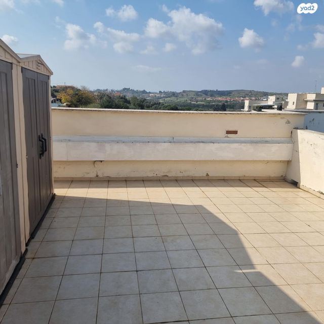 גג/ פנטהאוז, העומרים 15, וואלי, העמק, נס ציונה