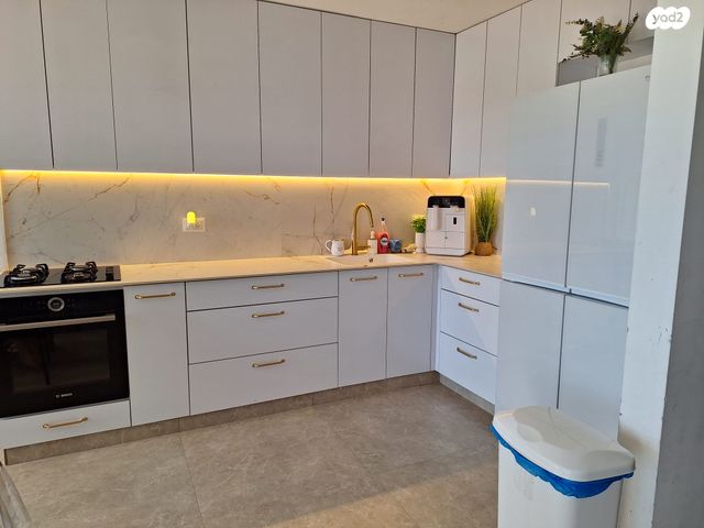 דירה, מבוא השמש 9, המכבים, גבעת זאב