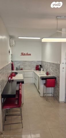 דרך זאב ז'בוטינסקי 121