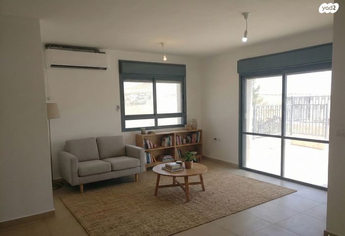 תכלת מרדכי 1