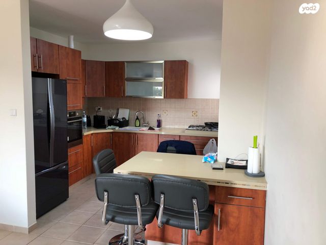 דירה, שדרות מנחם בגין 31, נווה דקלים, אשקלון