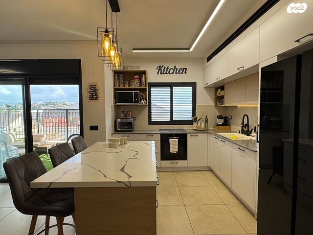 דירה, עץ המשאלות 11, אדמית / יערית, שלומי