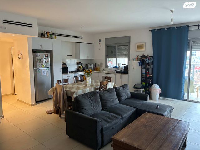 דרך מנחם בגין 20