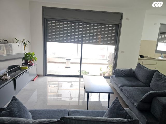 דירה, לבוצקין 12, מרכז העיר, חדרה