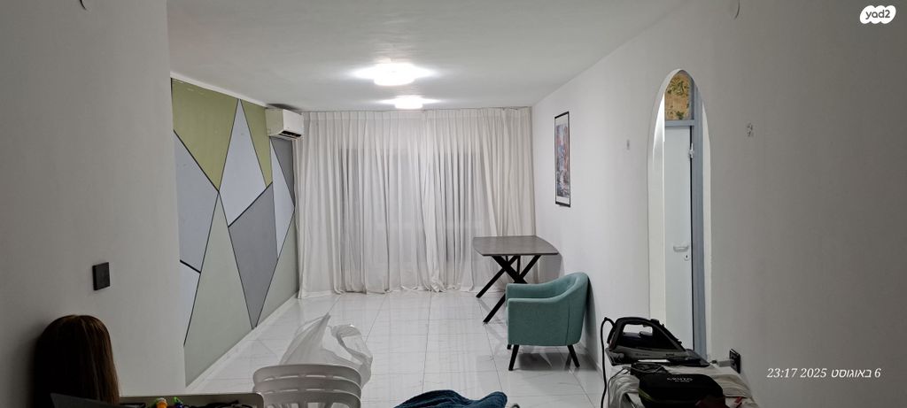 דירה, ההגנה 745, אלי כהן, ירוחם