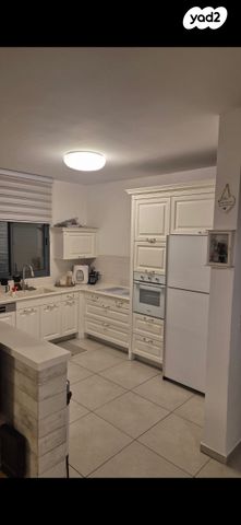 דירת גן, שושנה דמארי 4, קרית האמנים, מצליח, רמלה