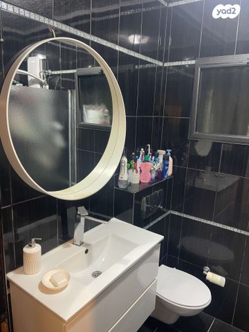 בניין מגורים, תדהר 10, יצחק רבין, מעלות תרשיחא