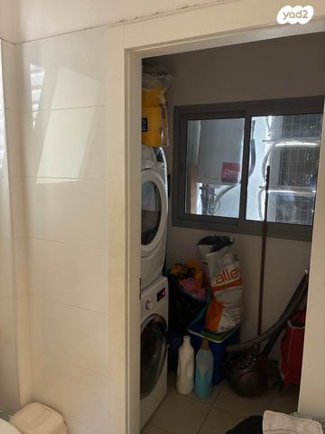 דירה, דרך מנחם בגין 20, הכלניות, שדרות