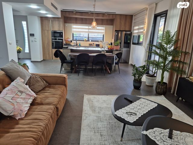 דו משפחתי, זמורה 1, כרמים, שוהם