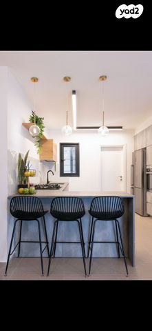 מרים הנביאה 19