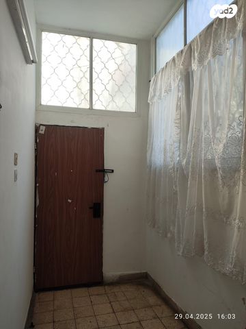 דירה, בלפור 27, הדר מרכז, חיפה