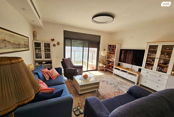 דירה, גולדה מאיר 48, מורשת, מודיעין מכבים רעות